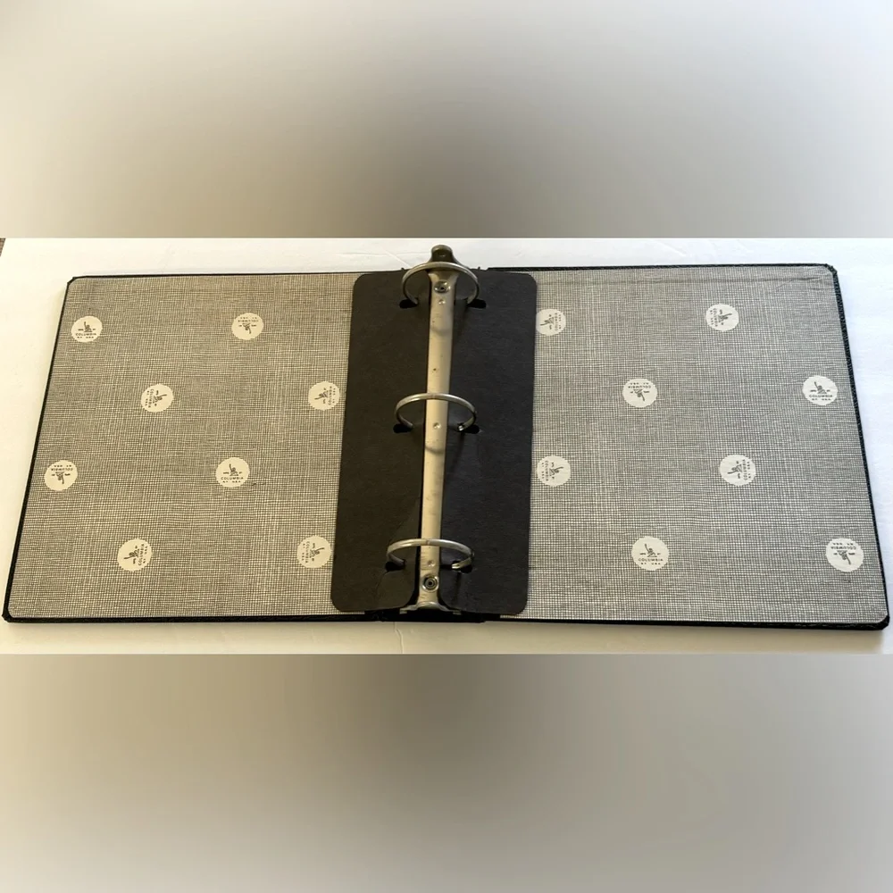 😎 Heavy-Duty 3-Ring Binder, 3